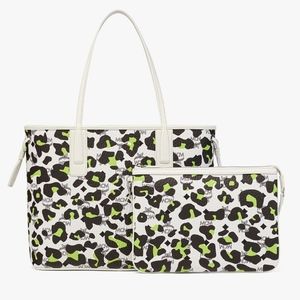 MCM White Leopard Visetos Leather shopper WITH POUCH
